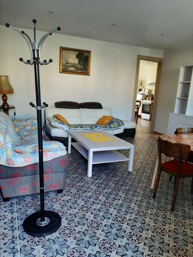 Le Plain Pied Sur Place Le Mêle-sur-Sarthe Eksteriør bilde