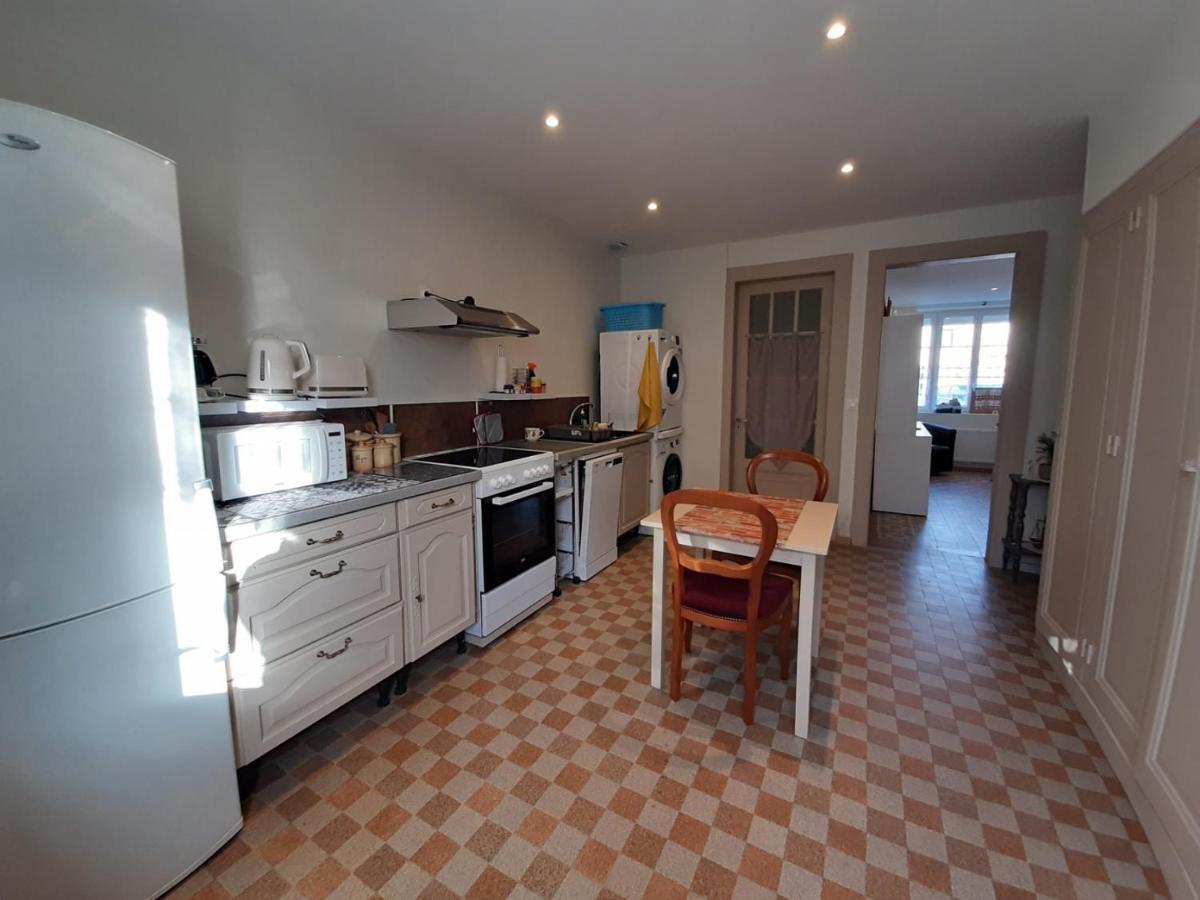 Le Plain Pied Sur Place Le Mêle-sur-Sarthe Eksteriør bilde