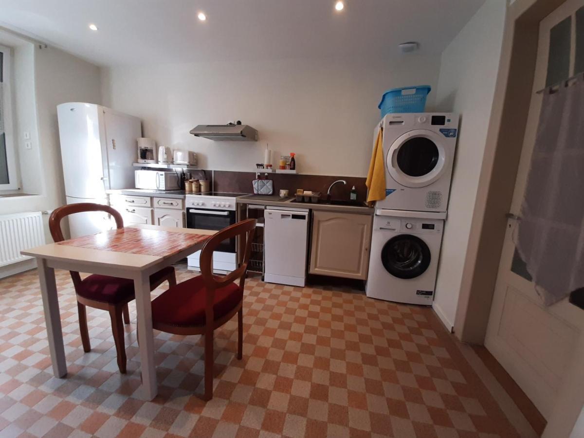 Le Plain Pied Sur Place Le Mêle-sur-Sarthe Eksteriør bilde