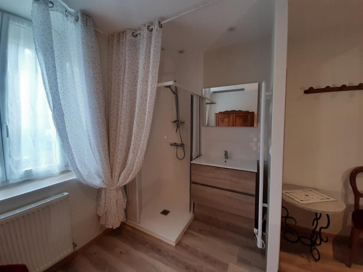 Le Plain Pied Sur Place Le Mêle-sur-Sarthe Eksteriør bilde